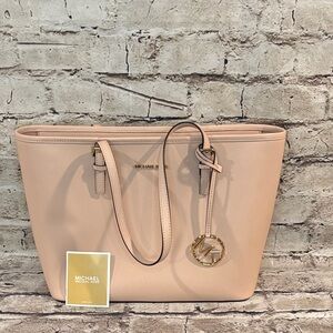 Michael Kors Jet Set Travel Top-Zip Tote in pink blush (ballet)